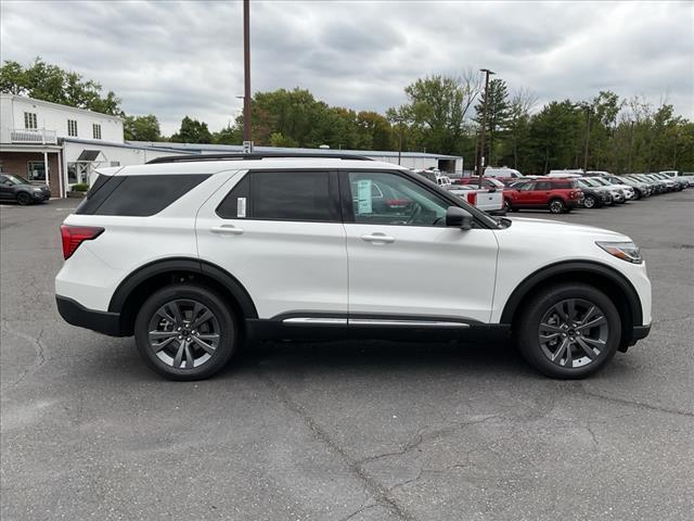 new 2025 Ford Explorer car, priced at $50,595