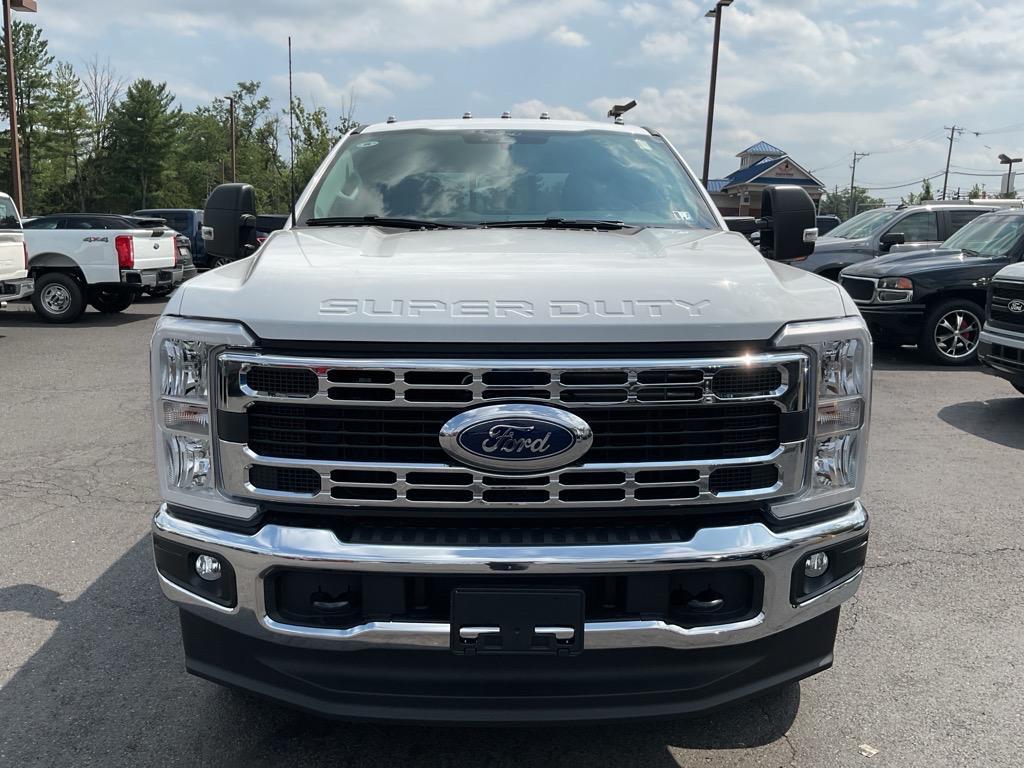 new 2025 Ford F-350 car, priced at $72,195