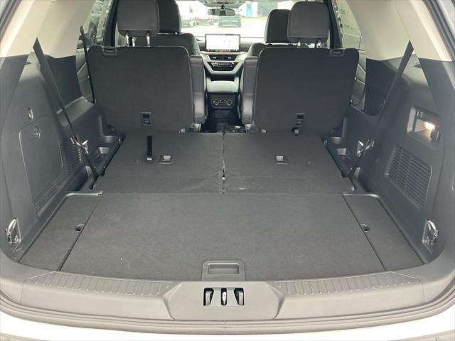 new 2025 Ford Explorer car, priced at $46,925