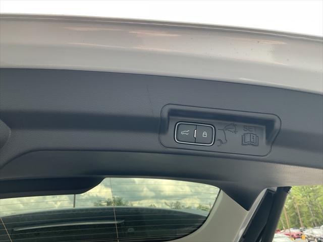 new 2025 Ford Explorer car, priced at $46,925