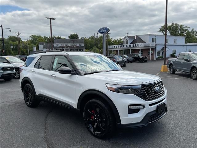 new 2024 Ford Explorer car, priced at $60,905