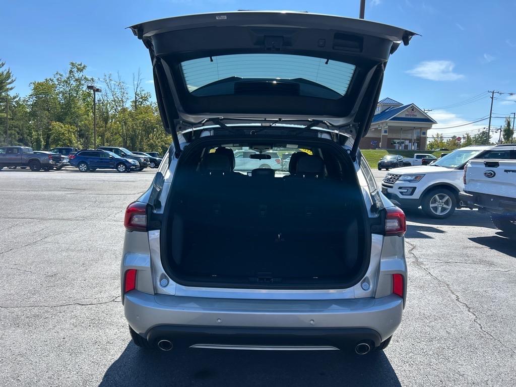 used 2023 Ford Escape car, priced at $27,995