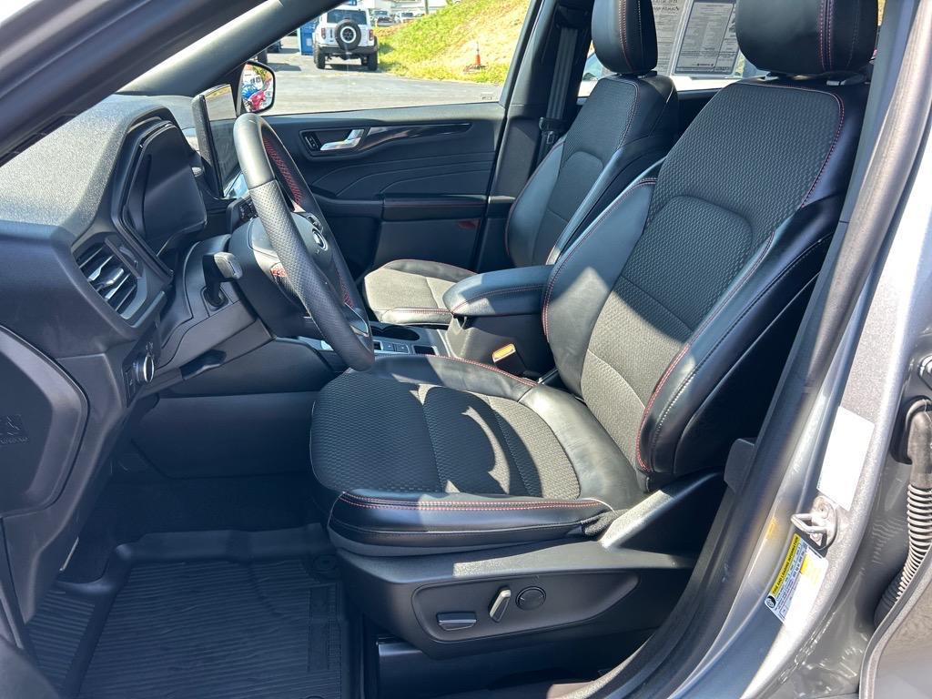 used 2023 Ford Escape car, priced at $27,995