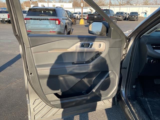 new 2025 Ford Explorer car, priced at $44,903