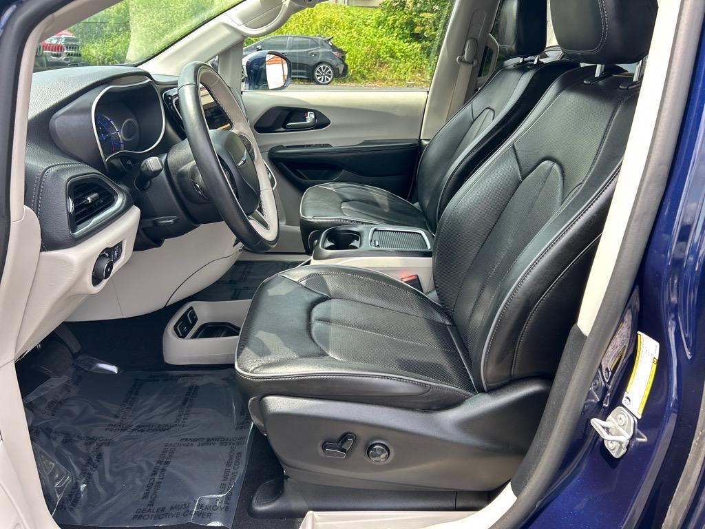 used 2020 Chrysler Pacifica Hybrid car, priced at $34,995