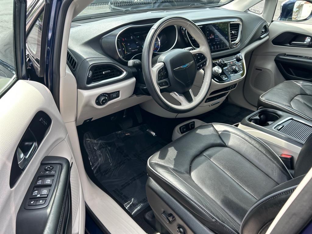 used 2020 Chrysler Pacifica Hybrid car, priced at $34,995
