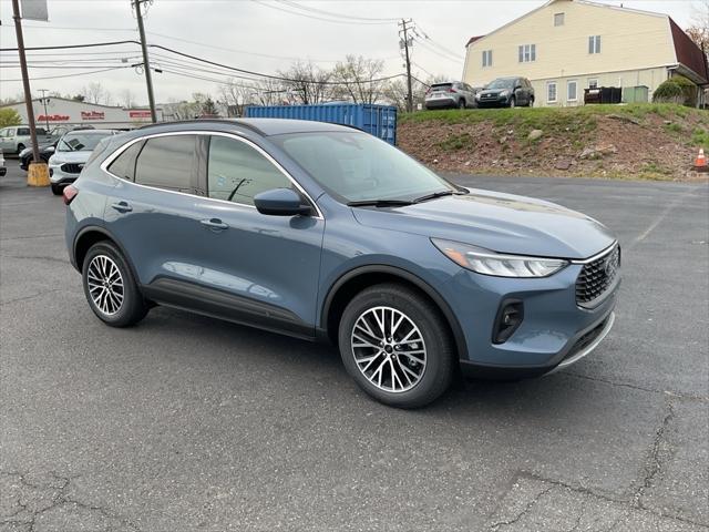 new 2025 Ford Escape car, priced at $33,248