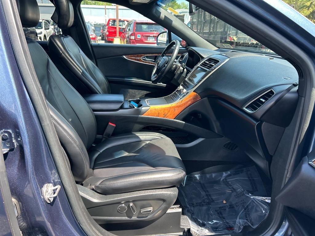 used 2019 Lincoln Nautilus car, priced at $29,495