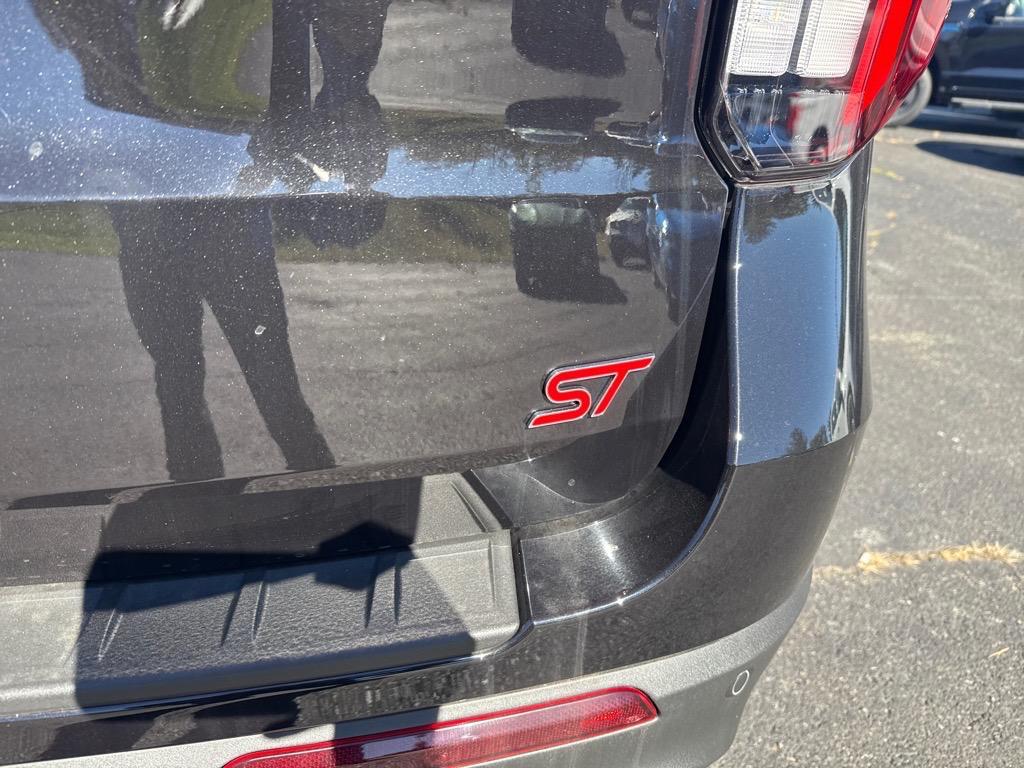 new 2025 Ford Explorer car, priced at $59,810