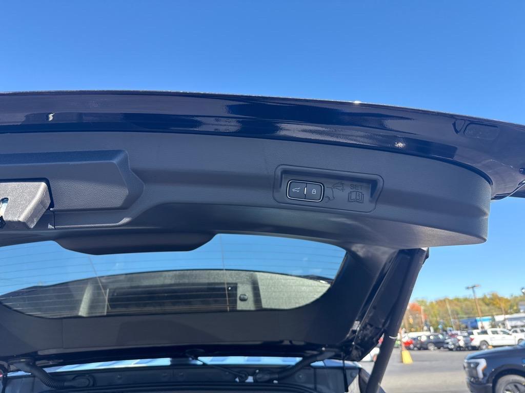 new 2025 Ford Explorer car, priced at $59,810