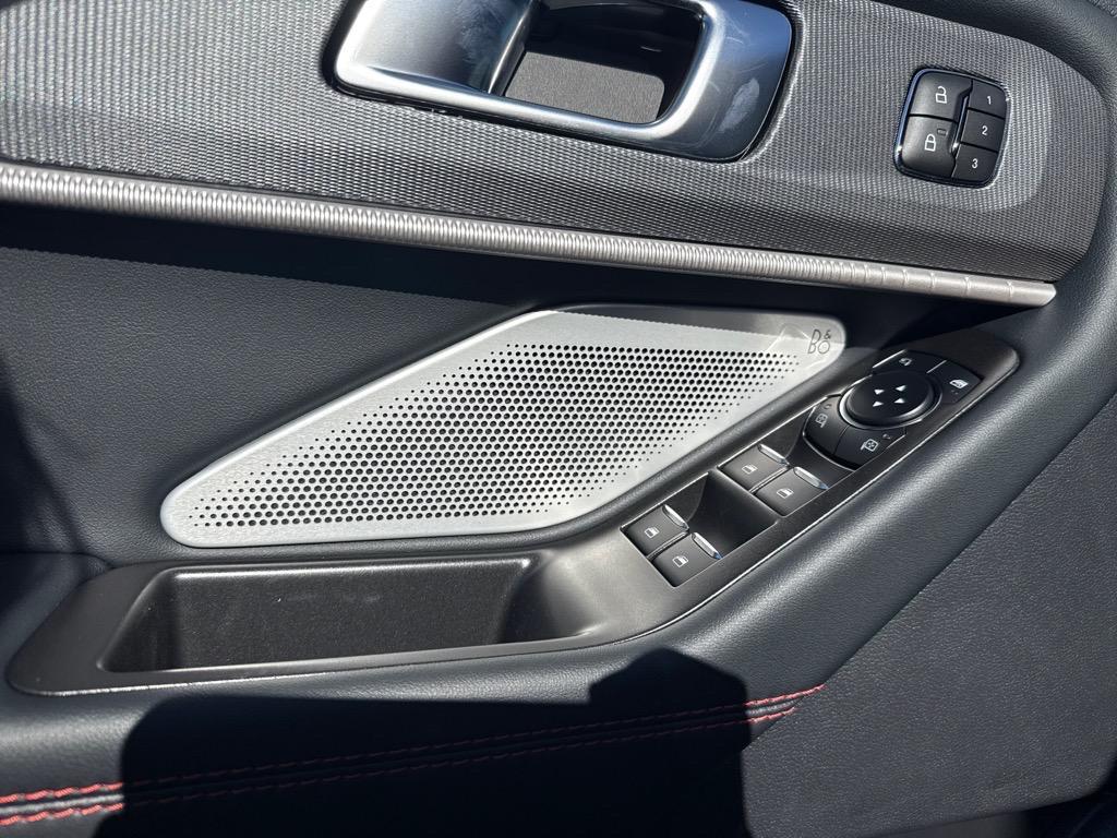 new 2025 Ford Explorer car, priced at $59,810