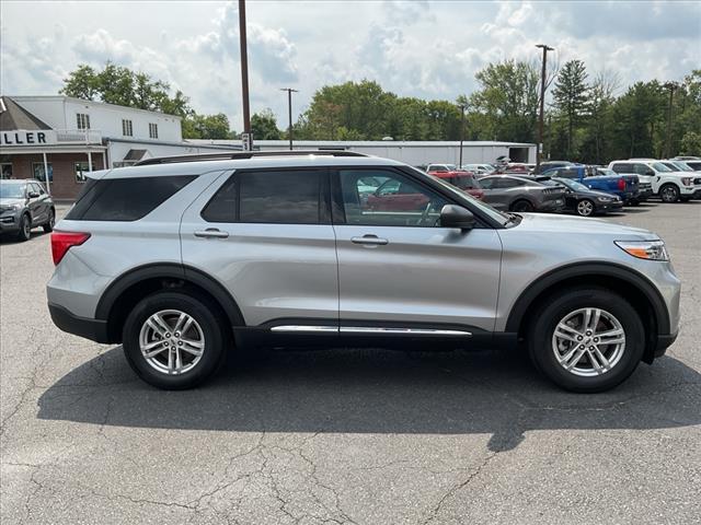 new 2024 Ford Explorer car, priced at $40,345