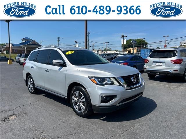 used 2019 Nissan Pathfinder car, priced at $13,998