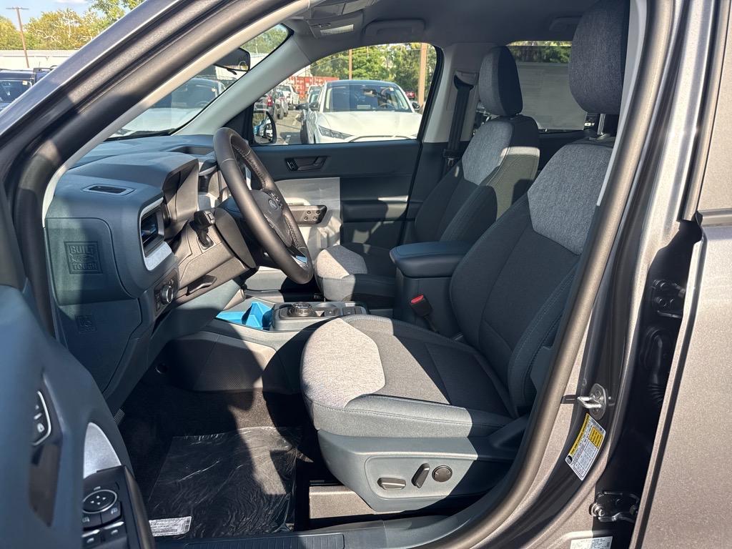 new 2025 Ford Maverick car, priced at $35,025