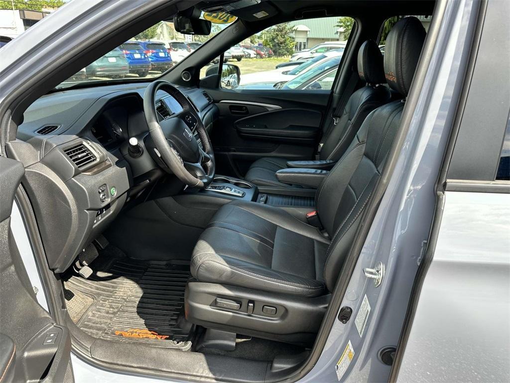 used 2022 Honda Passport car, priced at $27,986