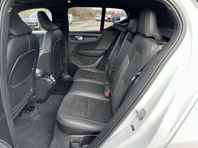 used 2019 Volvo XC40 car, priced at $21,986