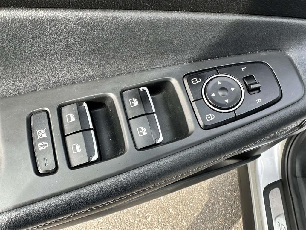 used 2019 Hyundai Santa Fe car, priced at $18,993