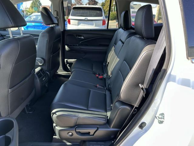 used 2022 Honda Pilot car, priced at $27,495