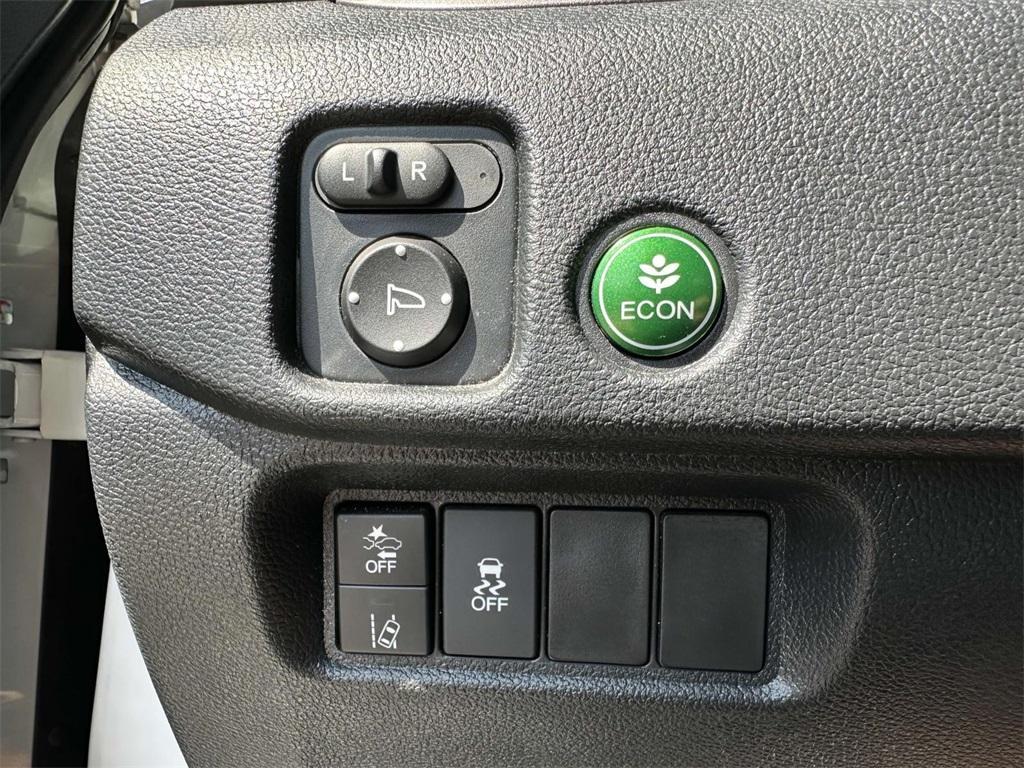 used 2022 Honda Pilot car, priced at $29,627