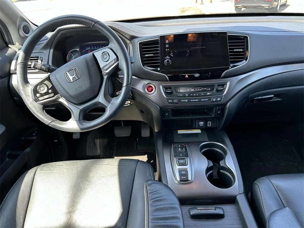 used 2022 Honda Pilot car, priced at $29,627