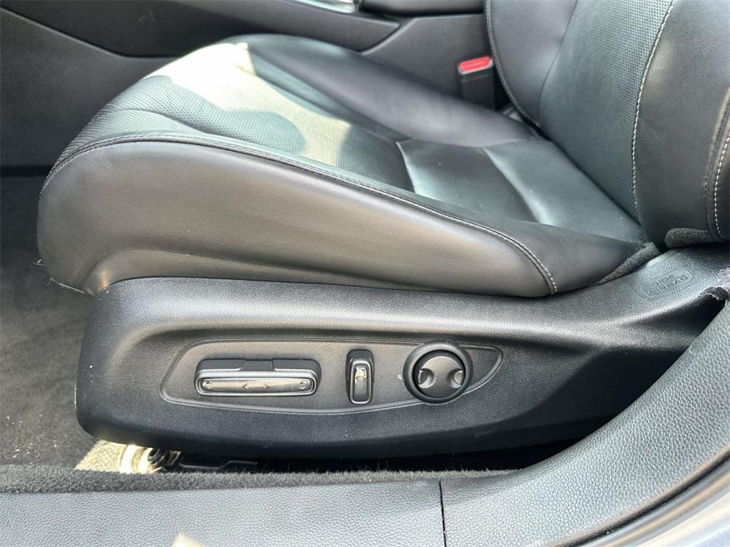 used 2023 Honda Accord Hybrid car, priced at $25,470