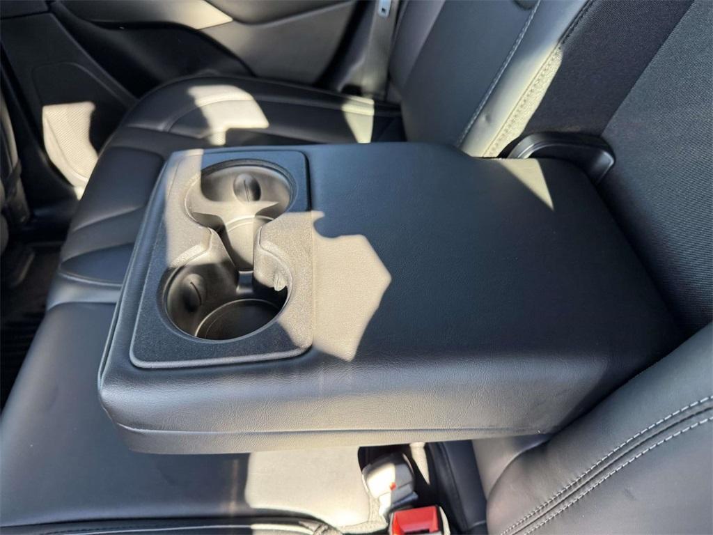 used 2020 Jeep Cherokee car, priced at $17,986