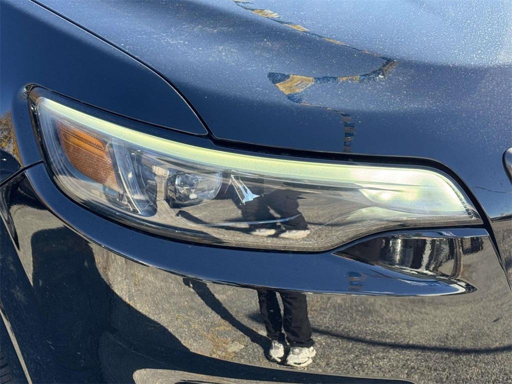 used 2020 Jeep Cherokee car, priced at $17,986