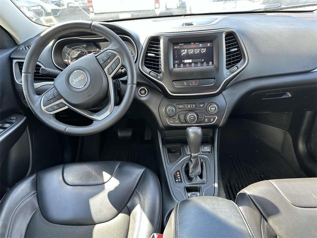 used 2019 Jeep Cherokee car, priced at $12,995