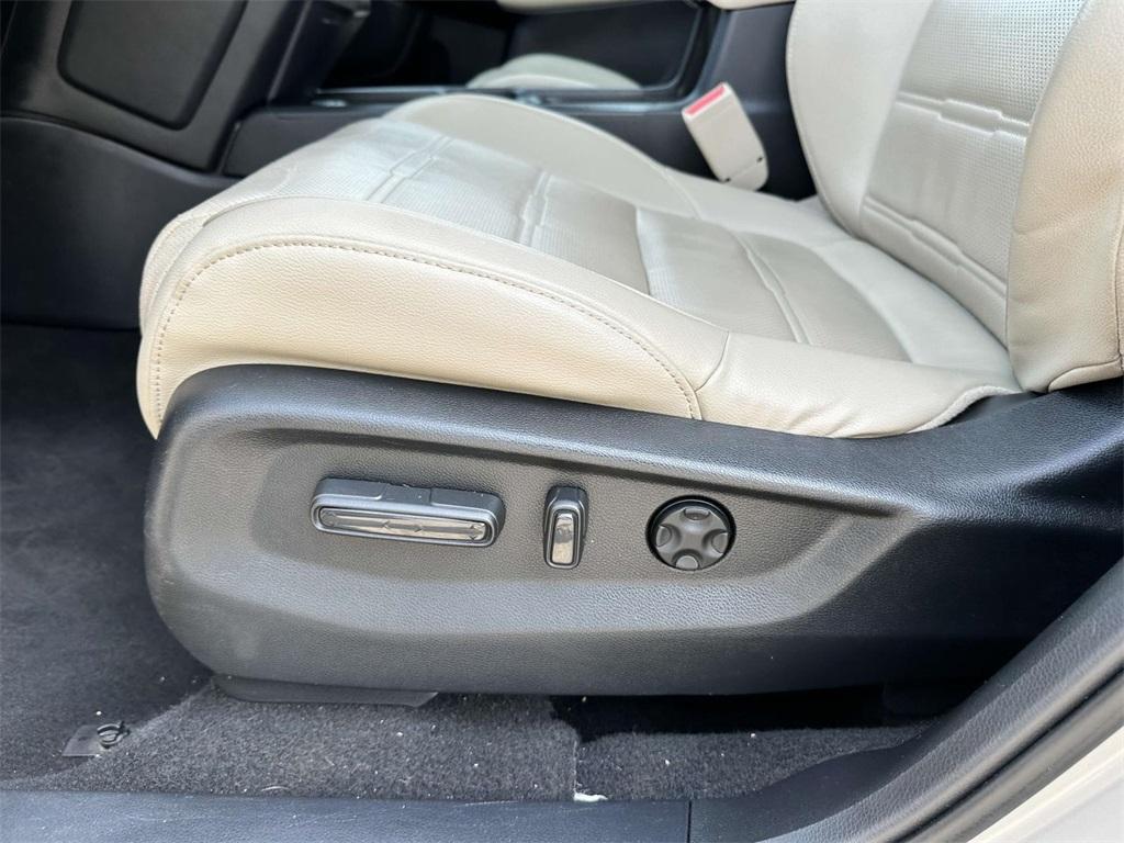 used 2017 Honda CR-V car, priced at $20,208