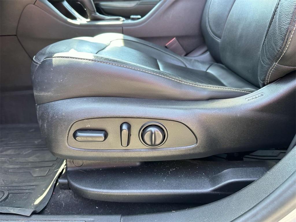 used 2019 GMC Acadia car, priced at $19,257