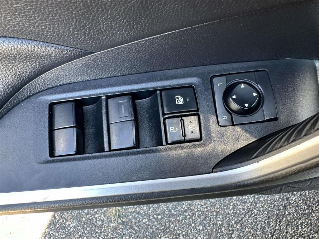 used 2021 Toyota RAV4 Hybrid car, priced at $24,986