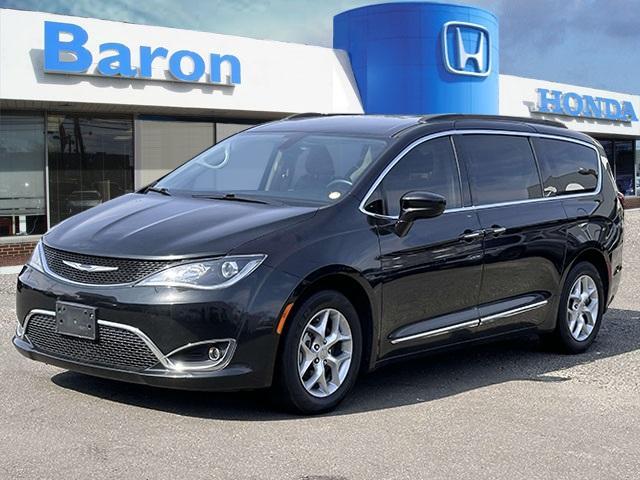 used 2017 Chrysler Pacifica car, priced at $13,655