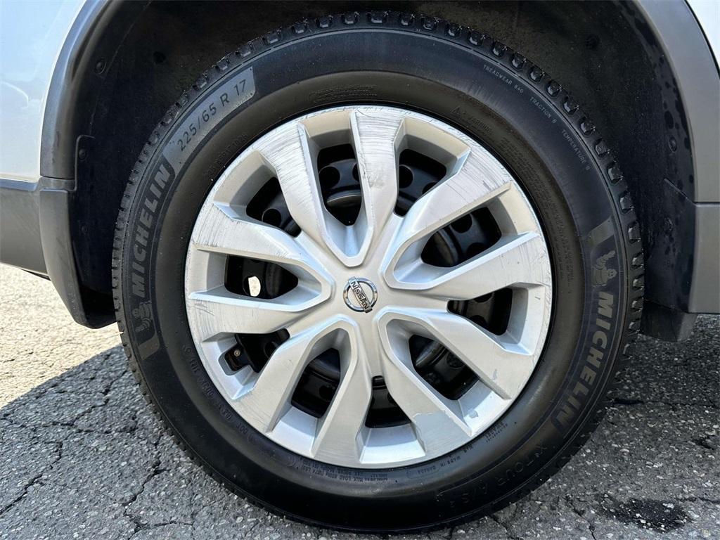 used 2018 Nissan Rogue car, priced at $13,433
