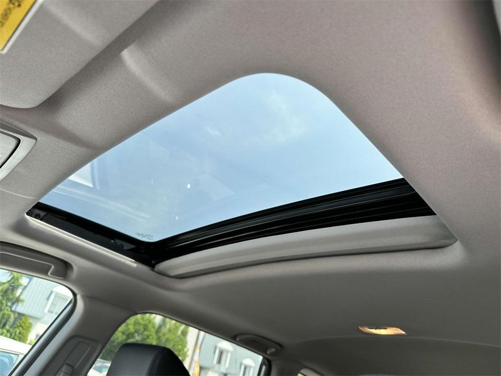 used 2022 Honda CR-V car, priced at $25,225