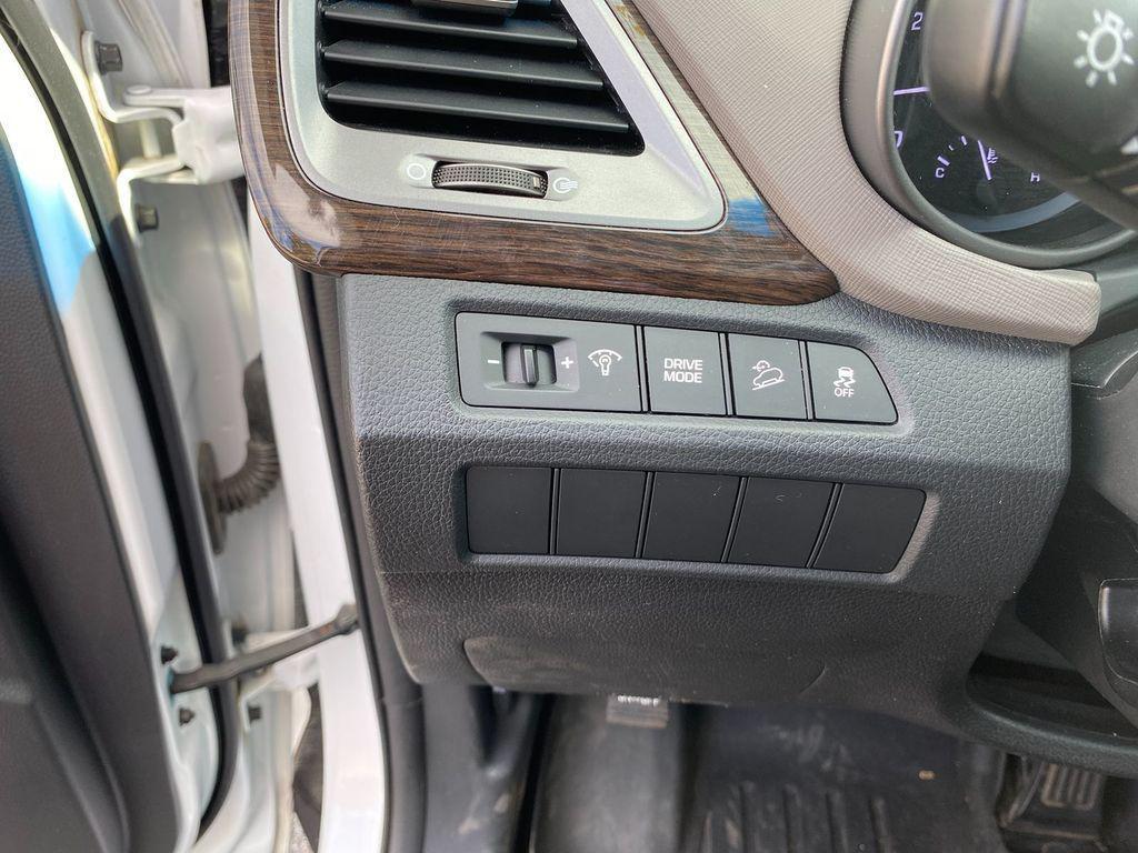 used 2018 Hyundai Santa Fe Sport car, priced at $13,392