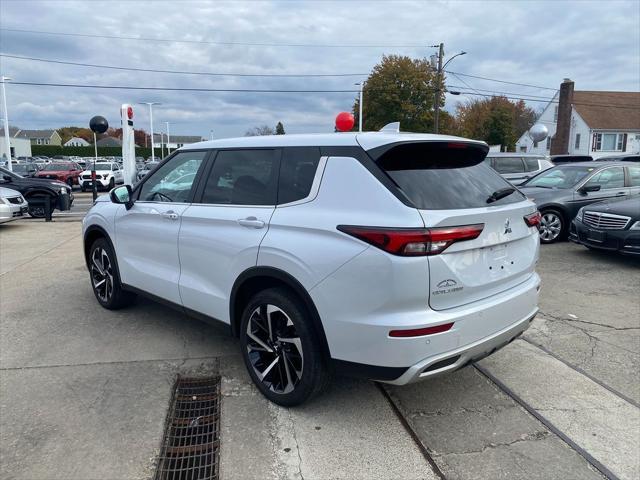 used 2023 Mitsubishi Outlander car, priced at $25,955