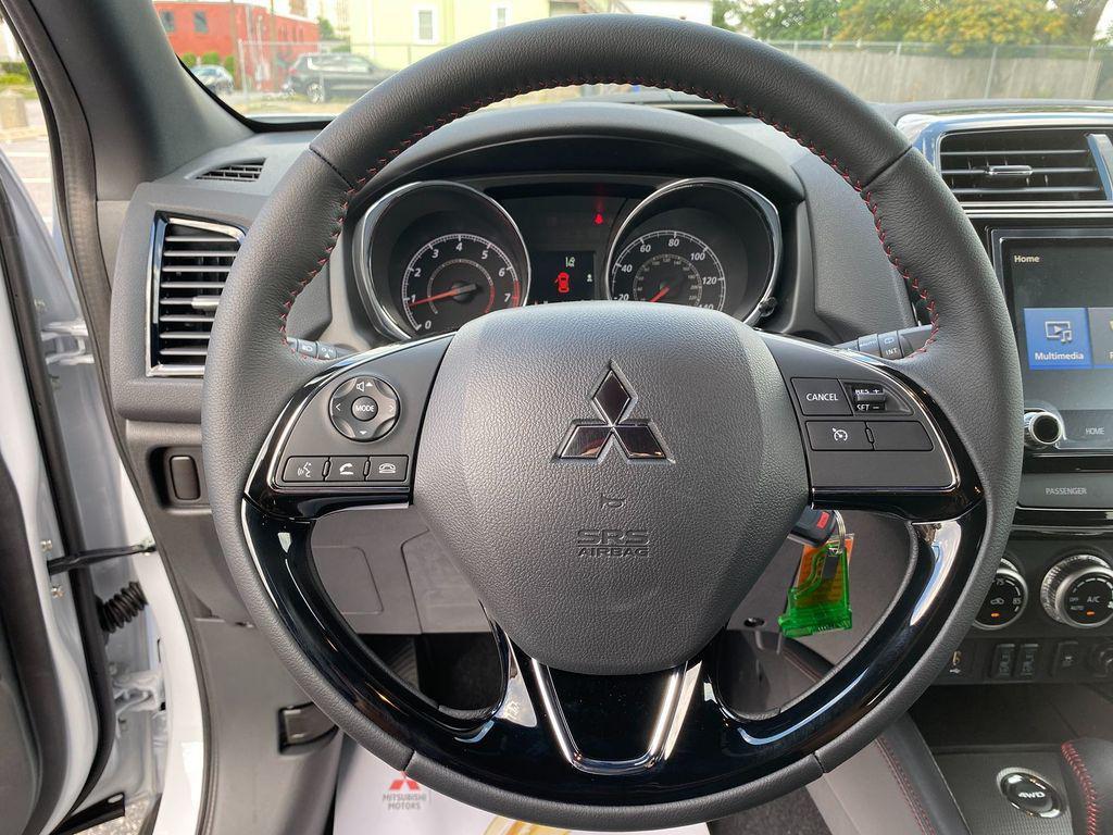 new 2025 Mitsubishi Outlander Sport car, priced at $35,098