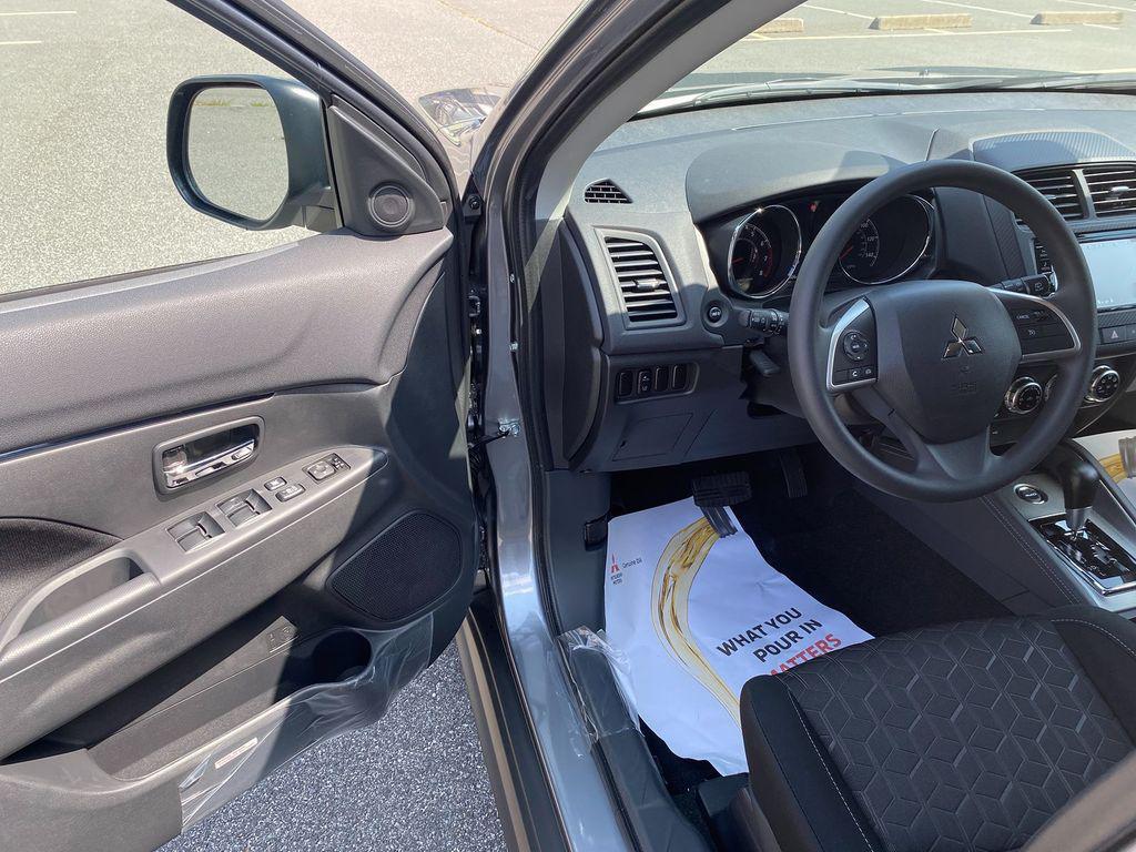 new 2025 Mitsubishi Outlander Sport car, priced at $31,853