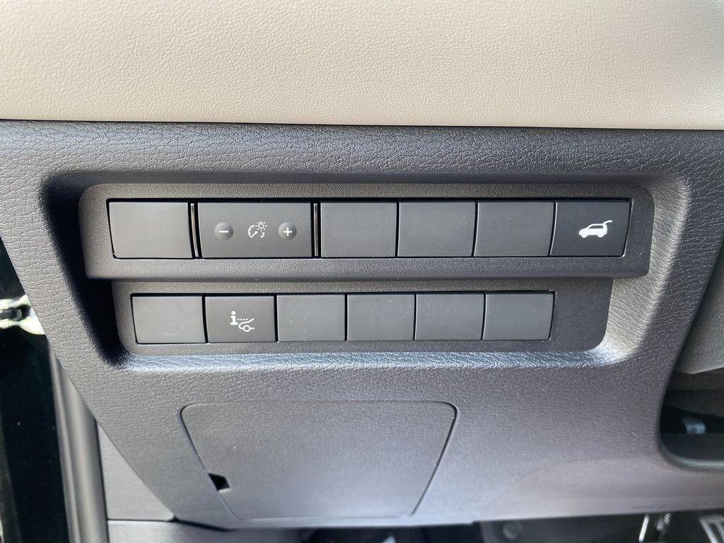 new 2025 Mitsubishi Outlander car, priced at $46,260