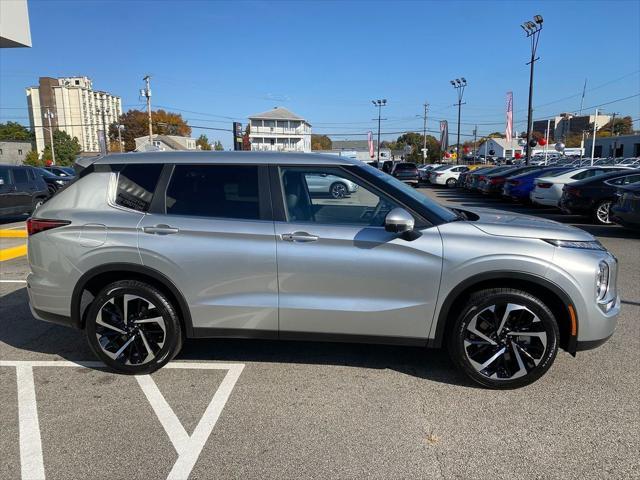 new 2024 Mitsubishi Outlander car, priced at $37,678