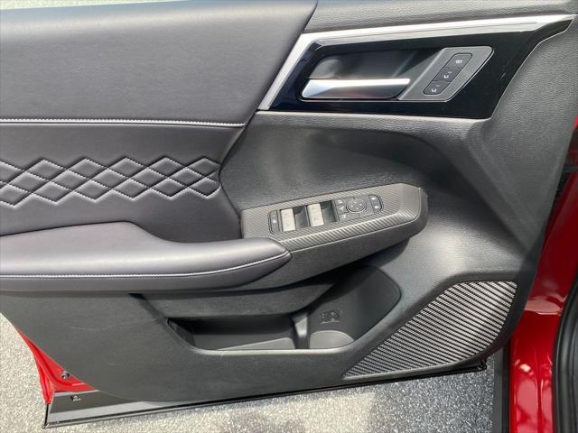 new 2024 Mitsubishi Outlander car, priced at $41,338