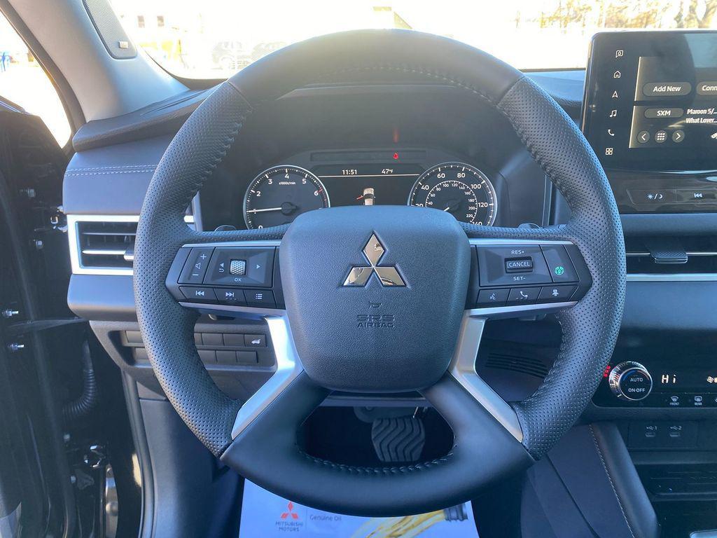 new 2025 Mitsubishi Outlander car, priced at $38,488