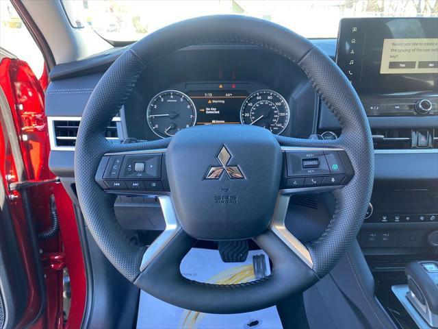 new 2025 Mitsubishi Outlander car, priced at $37,033