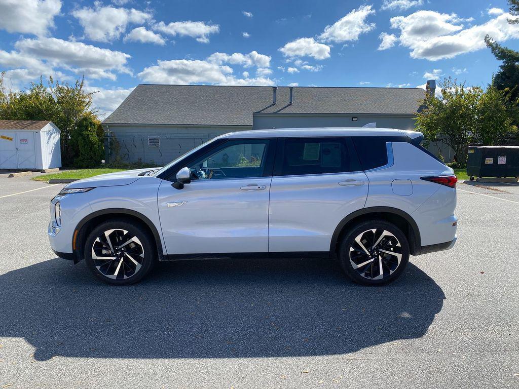 used 2023 Mitsubishi Outlander PHEV car, priced at $30,895