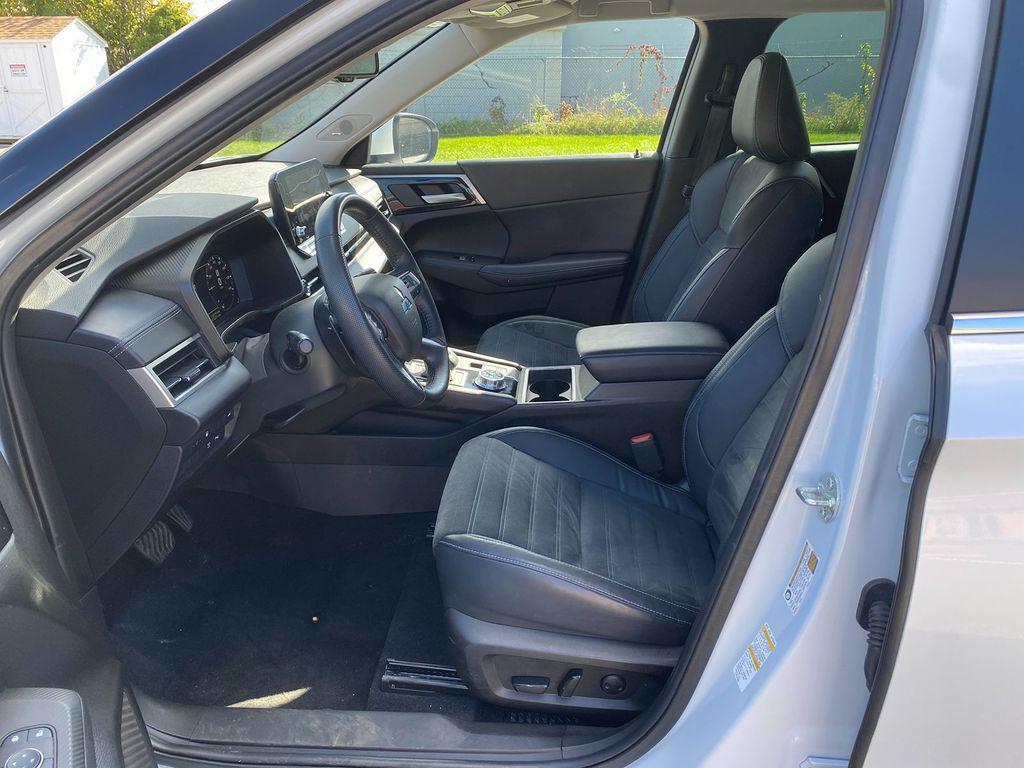 used 2023 Mitsubishi Outlander PHEV car, priced at $30,895