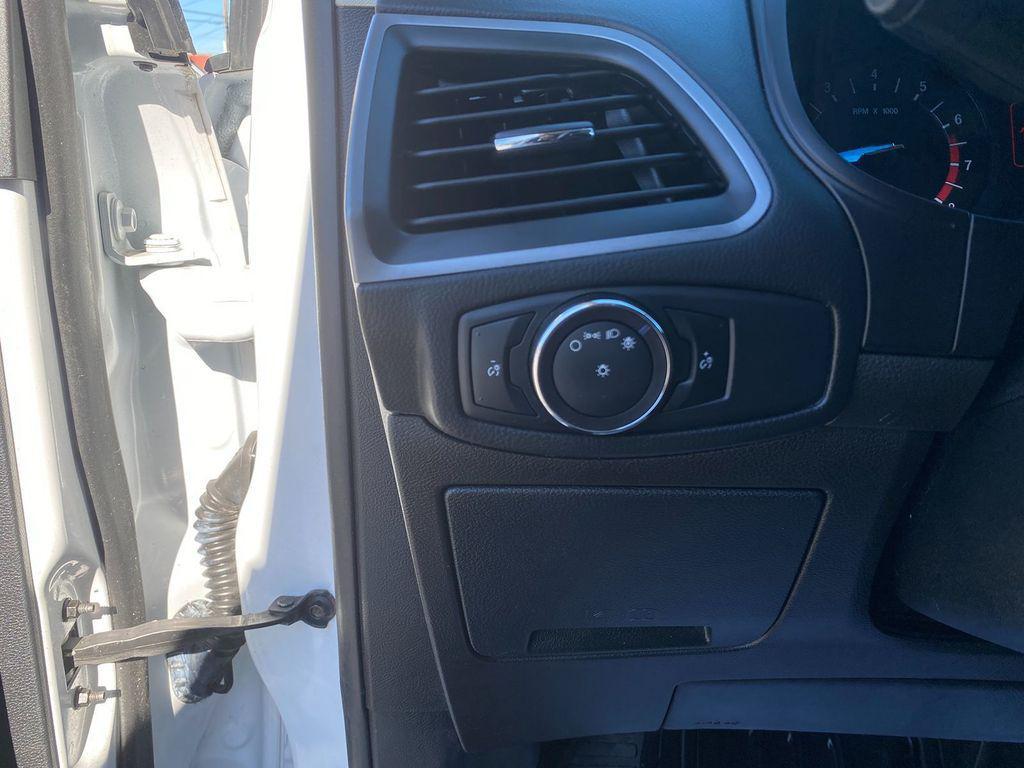 used 2018 Ford Edge car, priced at $12,999