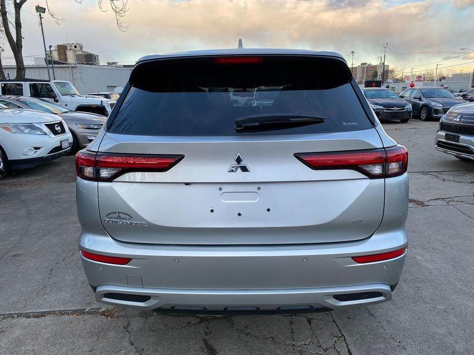 new 2024 Mitsubishi Outlander car, priced at $37,548