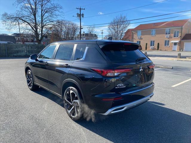 new 2024 Mitsubishi Outlander car, priced at $35,028