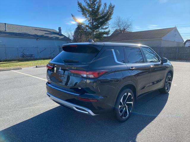 new 2024 Mitsubishi Outlander car, priced at $35,028