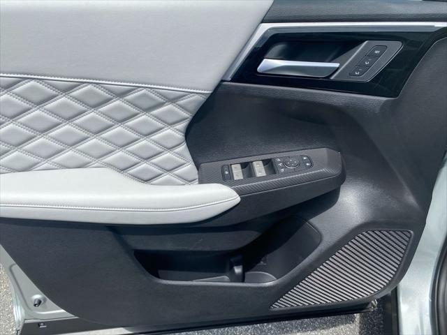 new 2024 Mitsubishi Outlander car, priced at $41,078